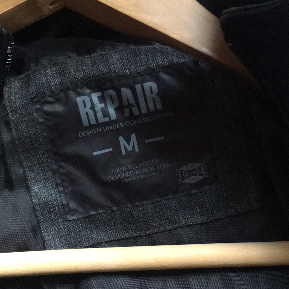 Jacket - Picture 2 of 5